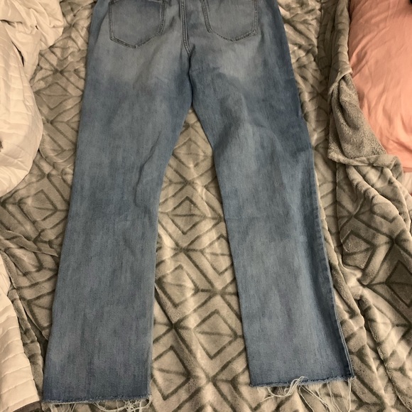 Old Navy Distressed Ankle Jeans - Picture 2 of 2